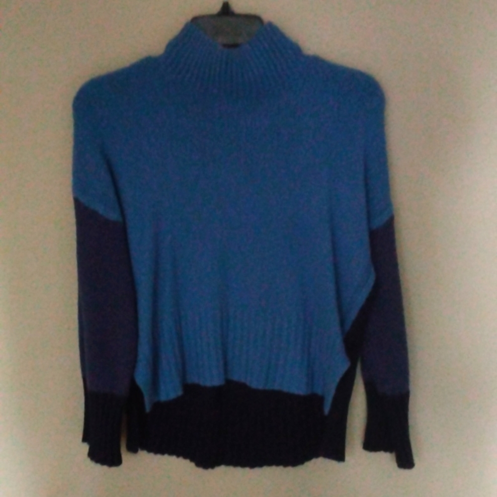 Multicolored blue sweater from Time And True Size M (8-10)